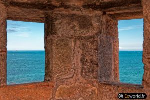 Meurtrières sur la mer