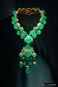 Collier d'inspiration indienne