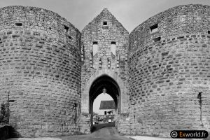 Porte des Tours