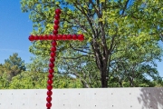 La Croix de Jean Michel Othoniel 1