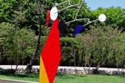 Small Crinkly Alexander Calder 3